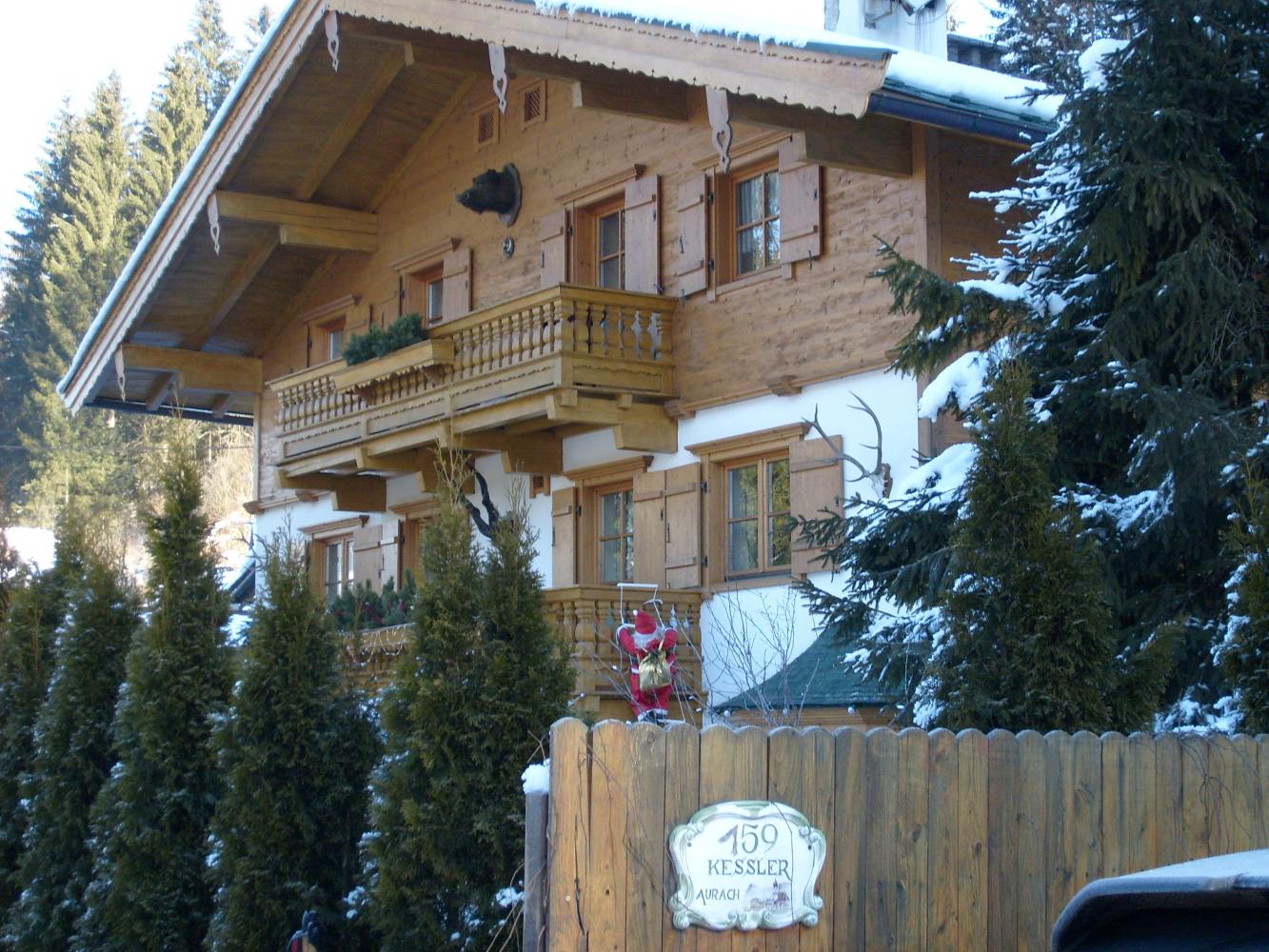 дом в стиле шале